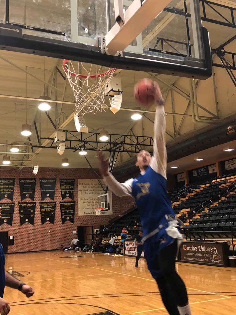 JavelinaMBB's tweet photo. After a safe day in the air, #TheJavelinaWay has made it to Lawton, Oklahoma to face Cameron in less than 24 hours in LSC play. ✈️🏀#BeatCameron https://t.co/lK8mo2k96p