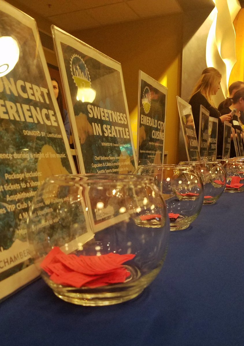 SeattleChamber's tweet photo. Make sure to enter the raffle in the Great Hall! There are fabulous prizes like a VIP concert experience at the White River Amphitheater from @LiveNationPNW, dinner from Jimmy's on Broadway and a show at the @5thAveTheatre, and so much more! Check it out! #eatmeetrepeat https://t.co/TGUATXcpmC