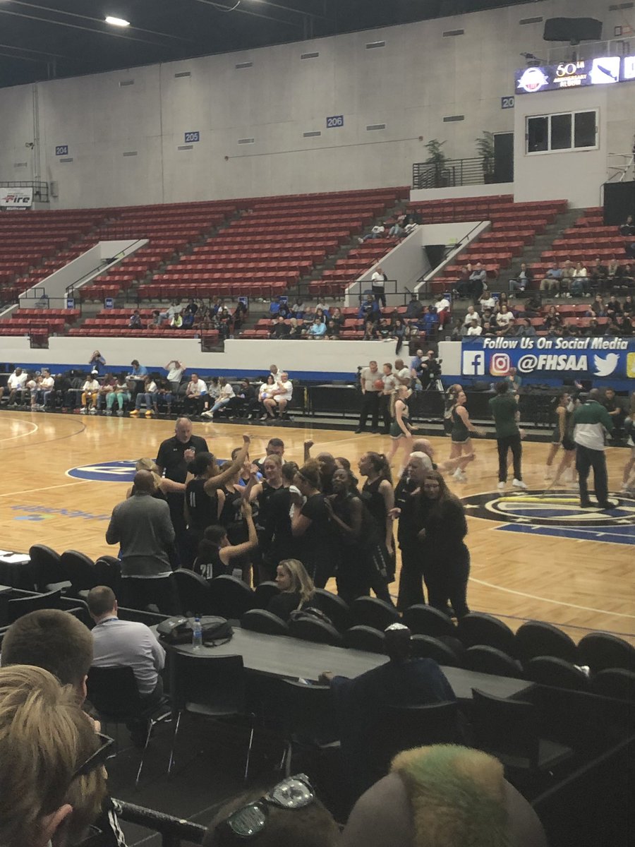 CoachGiga's tweet image. A hard fought game by an amazing group of girls, congrats lady Hornets 🏀 on a legendary season.