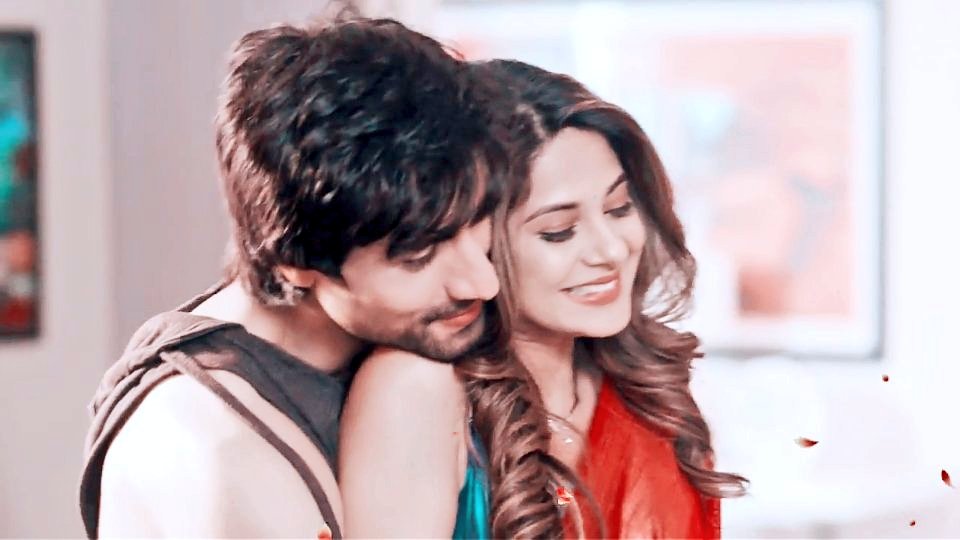 Promise Day 96: Each day I try to make these promise tweets as meaningful as possible hoping they convey our emotions. Yet words fall short to express the inner turmoil at times. The void is real & it will remain until we get  #JenShad back. Bring them back please!  #Bepannaah