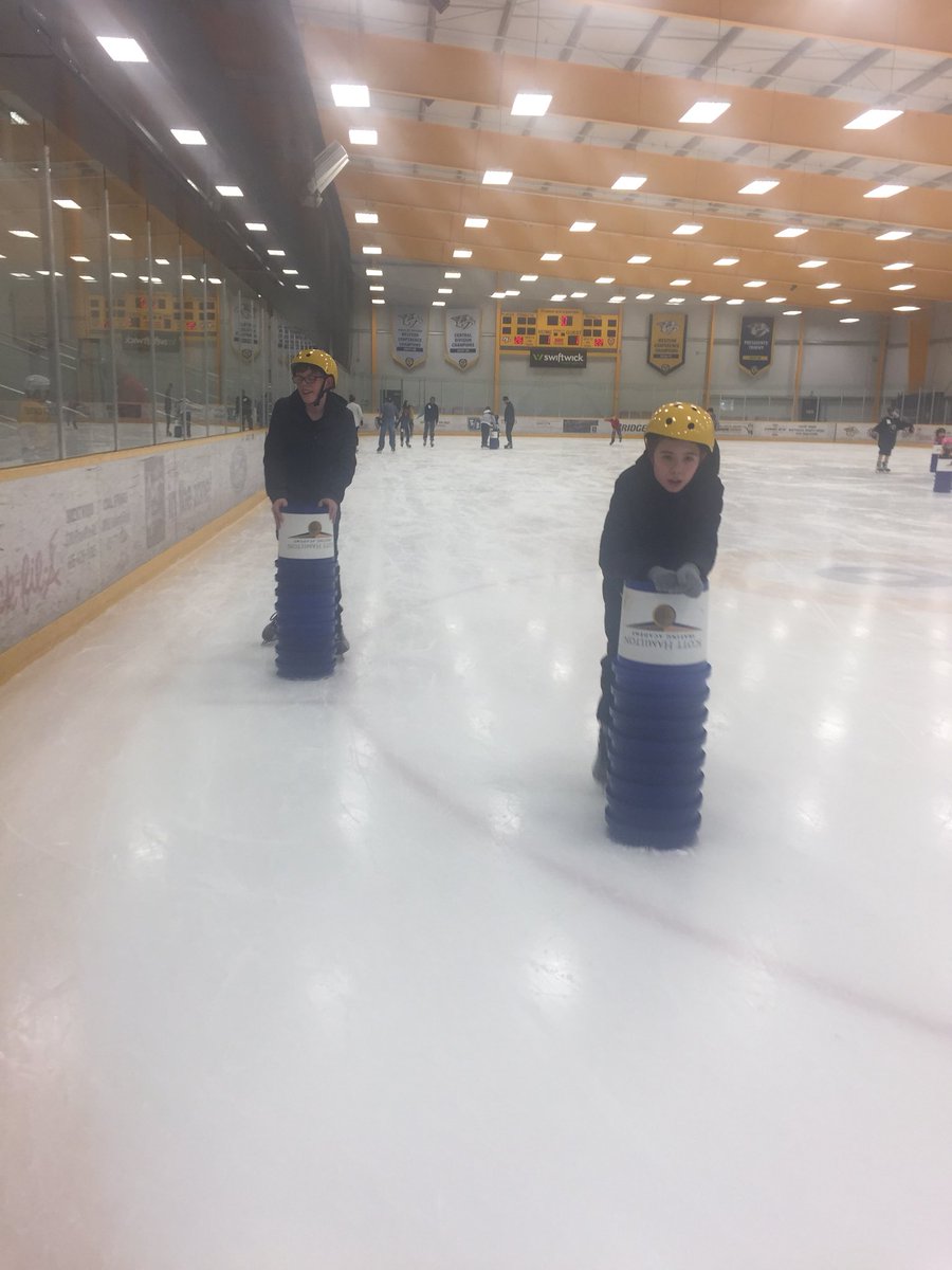 TSB_PE's tweet photo. Our 6th &amp; 7th Graders hit the ice @FordIceCenter on Monday! All of the students loved challenging themselves while on the ice. Thanks Ford Ice Center for another great experience for our students! https://t.co/ijtBWhexxw
