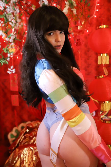 My lunar new year https://t.co/m67HODxX1s set was released today on patron and on my website😘 https://t