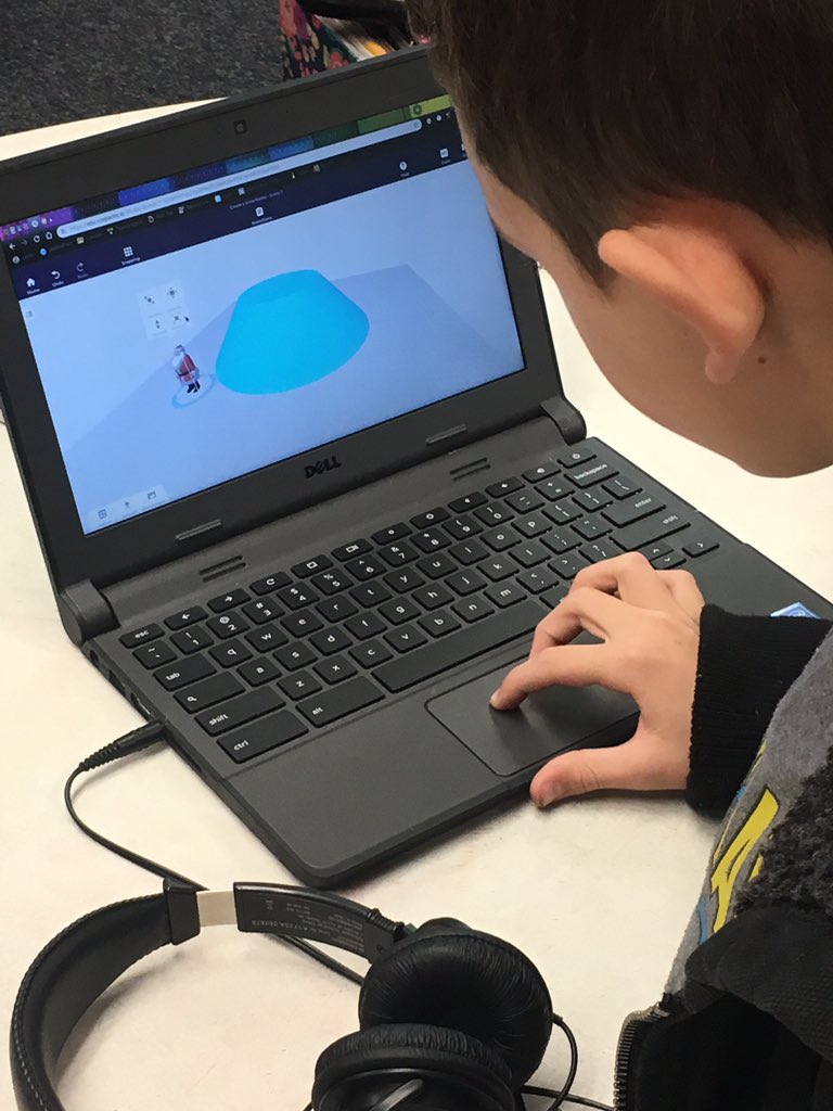 MrsFudgeTeach's tweet image. Thank you @teach3tech for introducing my students to AR with Cospaces #SVUSD #SVInnovates #LearningByCreating