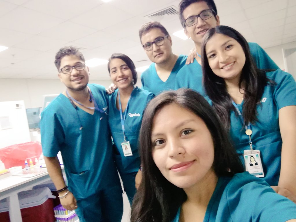 J_mautino's tweet photo. Día del tecnólogo médico 💜 #Qualab #Colegas #Labo12 #LaboratorioClínicoyAnatomíaPatológica https://t.co/WIEngbr9Sb