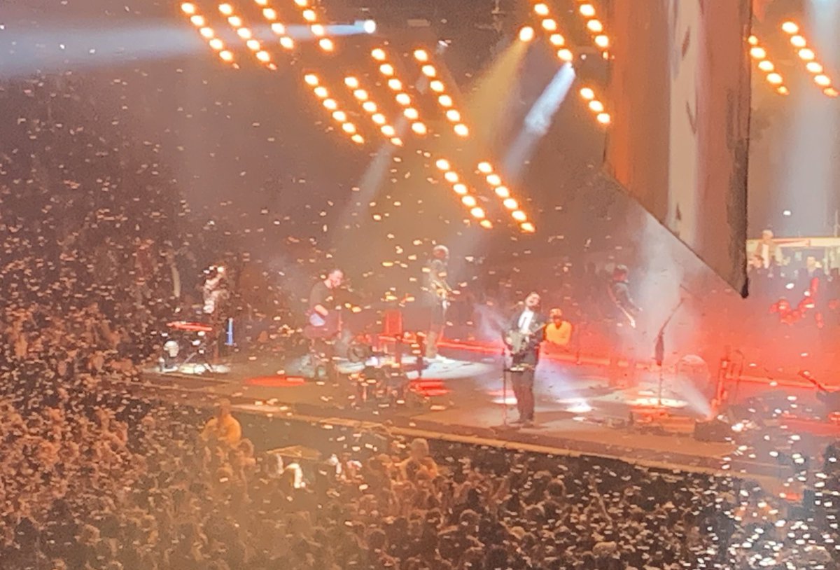 CooperNCarbone's tweet photo. @MumfordAndSons  #DeltaTour2019 https://t.co/tR30kVEvH8
