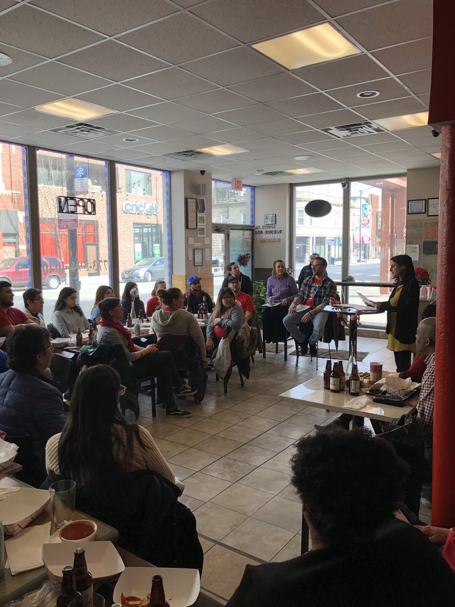 ASPIRABusiness's tweet photo. 2nd Annual Teacher Awards and 2nd Semester Kick-Off at Kerelys Cafe and Pizzeria. Today we honored the staff while supporting a local business. #ASPIRABusiness https://t.co/N5ITLNpvYw
