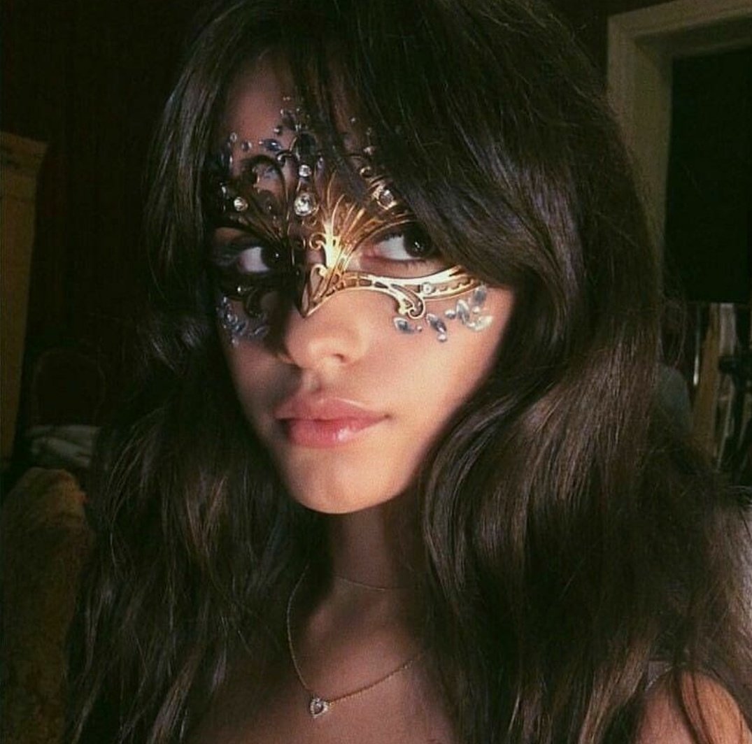 minitatips's tweet photo. ¡Bellezas! Acá les dejo fondos de Camila Cabello ❤️ https://t.co/LjTfp24Quk