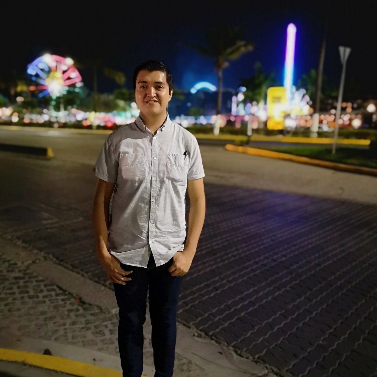 rada2292's tweet photo. #NuevaFotoDePerfil https://t.co/hBUsYgsFZk