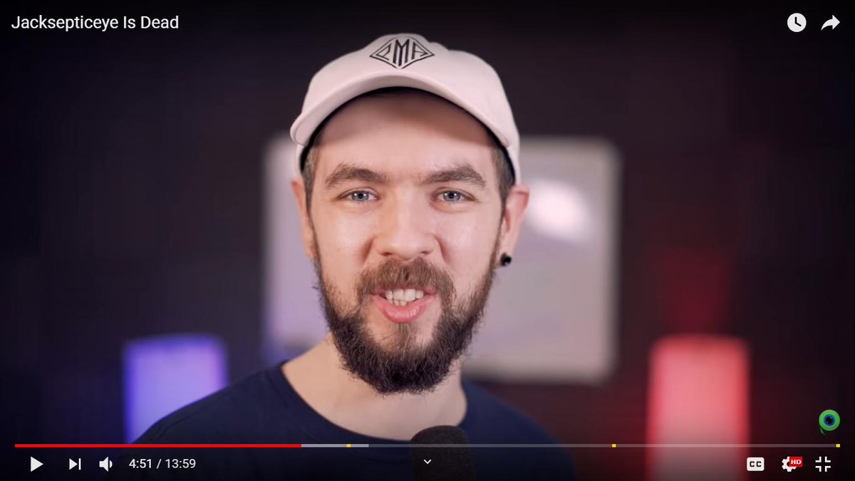requiemstar47's tweet photo. @CaptainSparklez you aren't the only one with funny video still shots https://t.co/Or92fMCda6