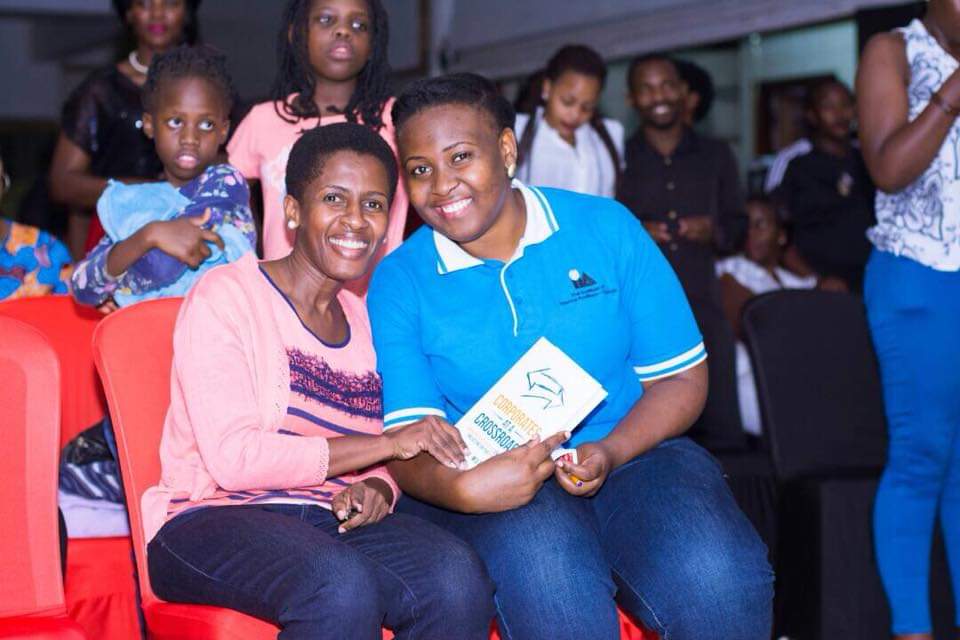 VineEntGroup's tweet image. Throw back to the last Redsofa session
#FinancialGrowth 
#Redsofasessions