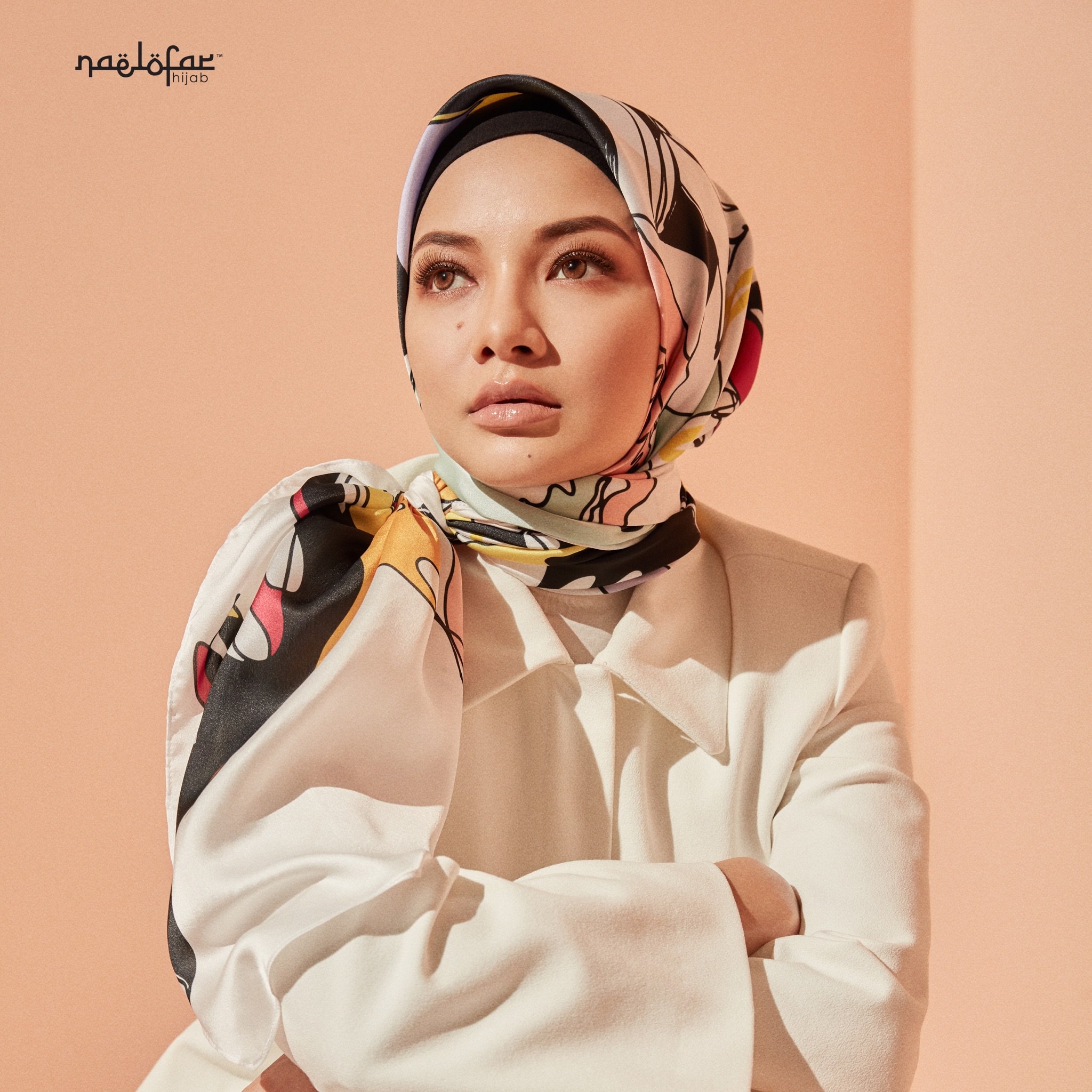 Neelofa shawl online clearance