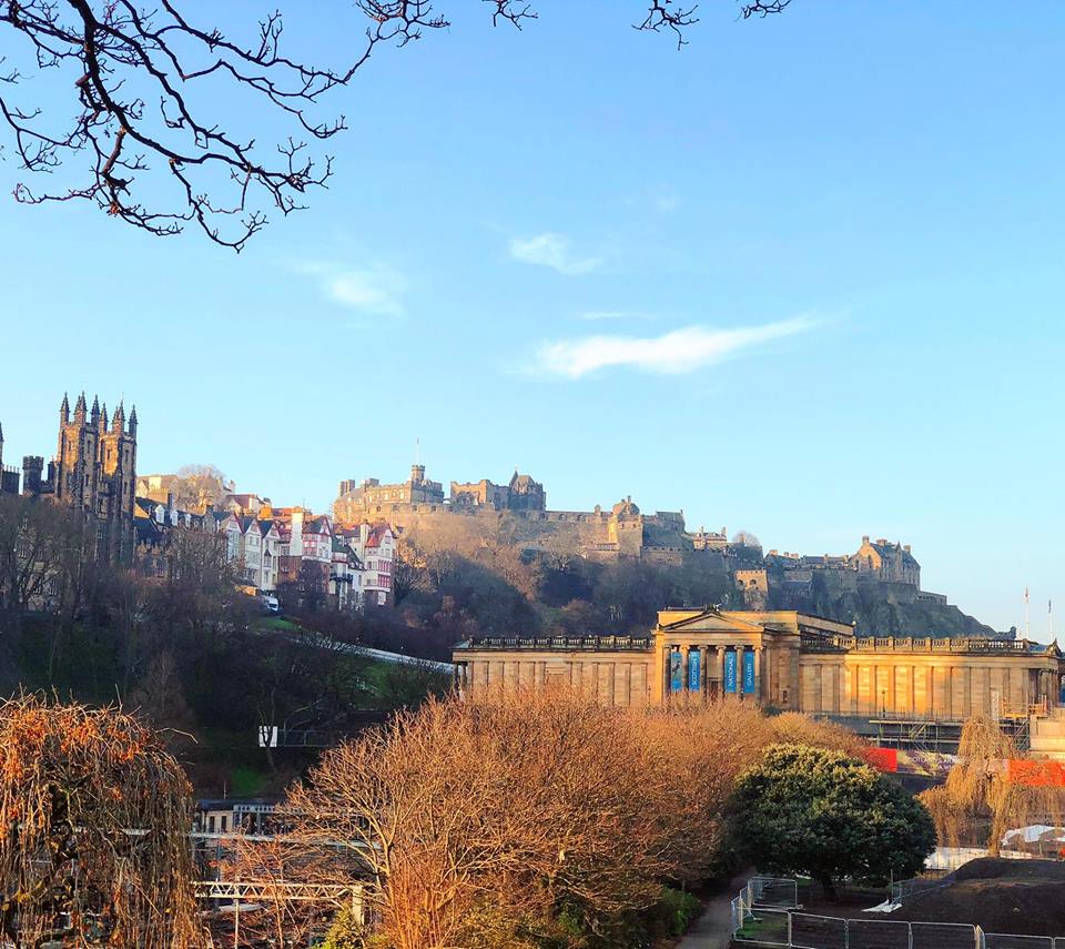 CESEdinburgh's tweet photo. Looks like #CESHarrogate has shared their nice weather with us here in Scotland! Fingers crossed the sunshine will stick around for a while! Question of the day: what country are you from? 🌎👇🏼🤞🏼☀️
...
#cesedinburgh #spring #sunshineonleith #languageschoollife #thursdaythoughts https://t.co/ZcSjuwwIFw