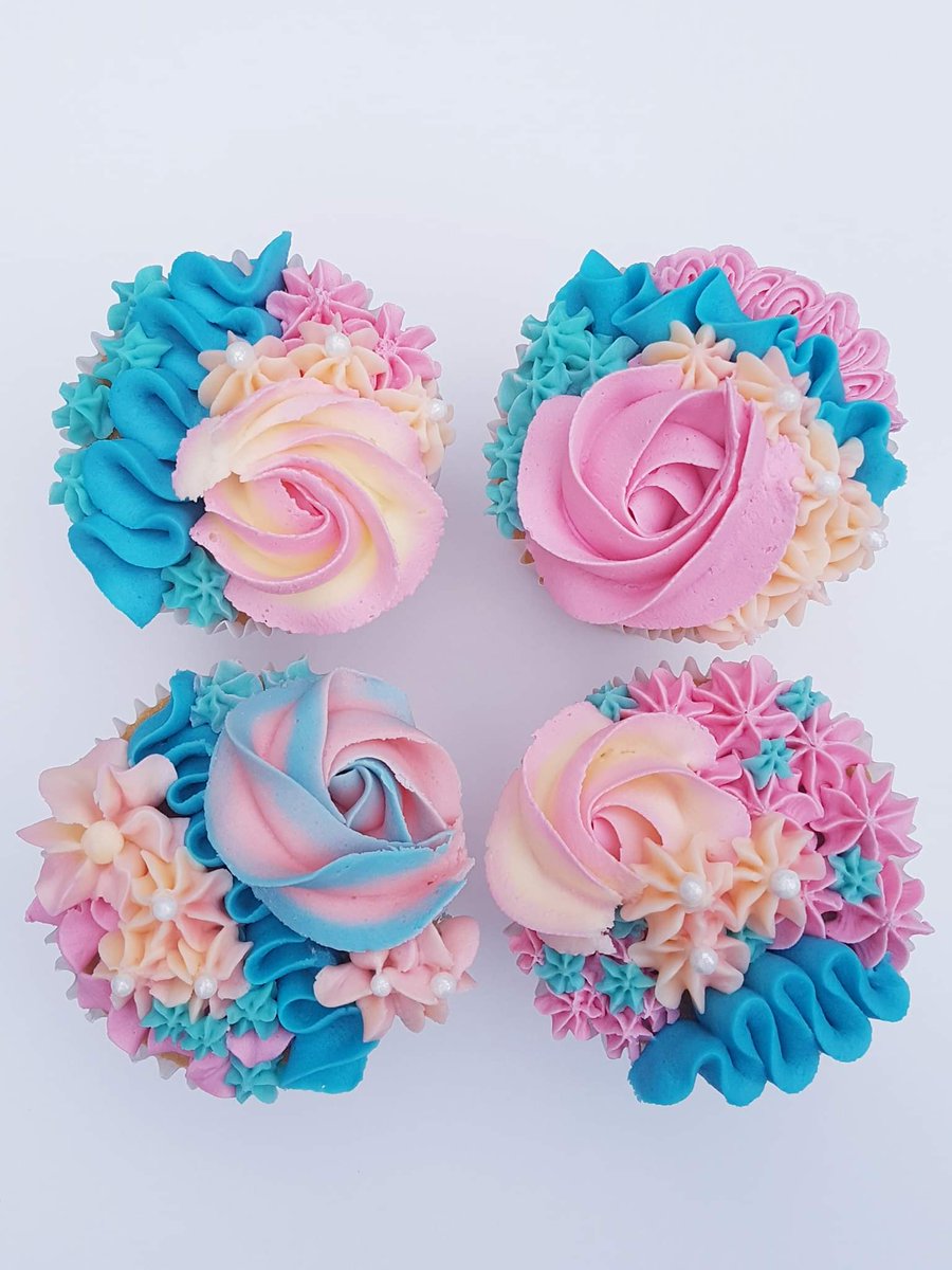 Know your nozzles and perfect your piping skills! 
Cupcake Masterclass - Level 2
Wednesday 13th March, Rainford. 

#cakedecorating #cupcakes
#cakeclasses #mereseyside 

<a href="/BAKO_NW/">BAKO North Western</a> @Hobbycraft_WAC