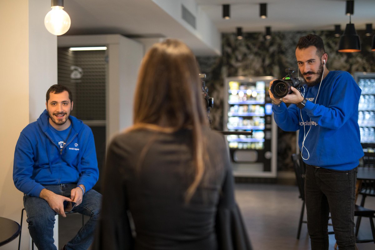 soc_rep's tweet photo. Branded Content 🎥
Live content creation 🎬
Storytelling in real time🎙️

Entra nella nostra community, l'universo #socialreporters ti aspetta! 💥
https://t.co/LvOWzHwmLG https://t.co/6E4aYnX2H5