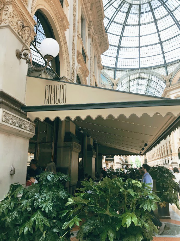 Lifestyle & Viaggi : Cracco, Milano {Best Places to Visit in Italy} >> bit.ly/2NwoMVE 

#visititalia #Travel #Milan #discoverearth #passionpassport #architecture #AtHomeintheWorld #restaurant #beautifuldestinations #magicalcities  #inspiration 📷 by me. #Italy