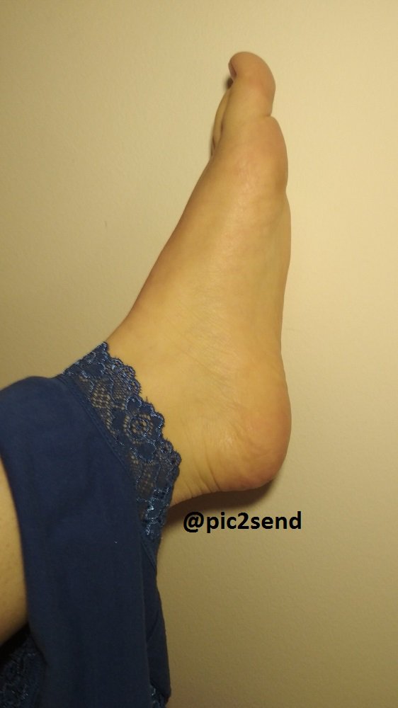 pic2send's tweet image. I just made my first craiglist ad post.craigslist.org/k/1Beyt-g66RGL…
#feetpics #mylovelyfeet #feetporn #foot #feet #soles #eurofeet #europeanfeet #whitefeet #whitesoles #whitefoot