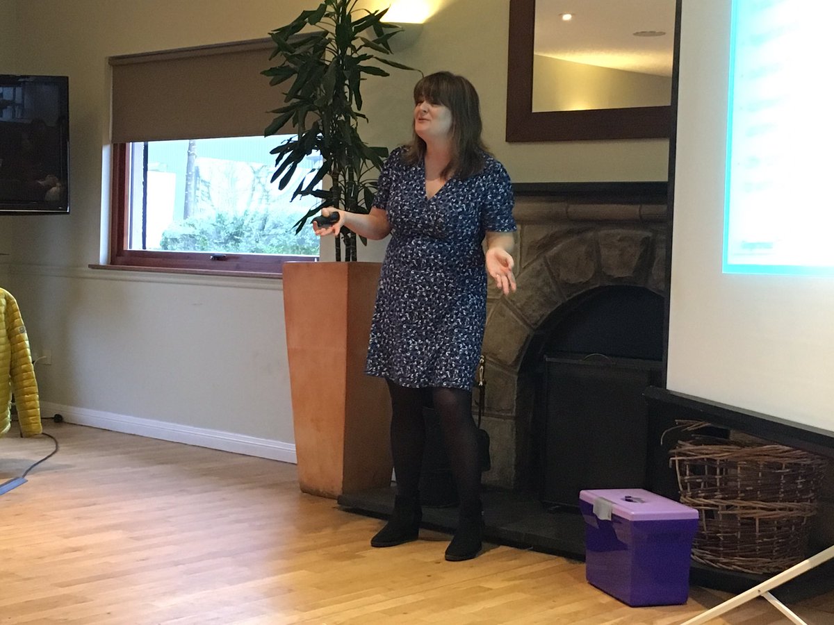 FifeGingerbread's tweet photo. Up now is @ProctorLinsey who is explaining how to partner with Fife Gingerbread and how it will benefit businesses #doinggoodisgoodforbusiness https://t.co/z1Ca04x6oI