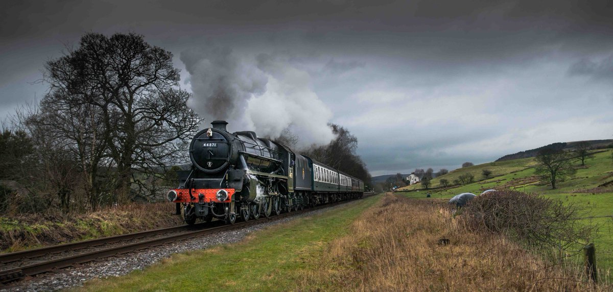 elrdriveatrain's tweet photo. Good news for the steam loco lovers out there who have always dreamed of driving their own engine, there's one space left on the 22 March Steam Experience! 🚂🛤️😁

Book today and make those childhood dreams come true: https://t.co/SBCMnEjA2T https://t.co/H6fP78k8ll