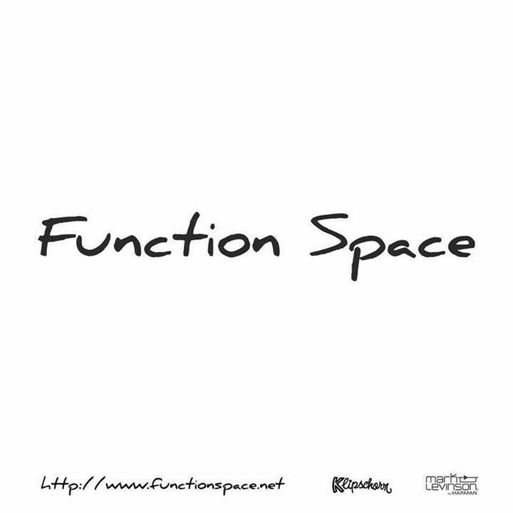 function_space's tweet photo. 今夜がFunction Space最後の営業日です。

2年8ヶ月間、営業してこられたのも、
愛されるお店に育てて頂いた皆さまのおかげです。
感謝の言葉しかありません。
皆さま、本当にありがとうございました。

音楽が皆さまとともに

FunctionSpace
和多利 俊也 https://t.co/JFpFaRp4jK