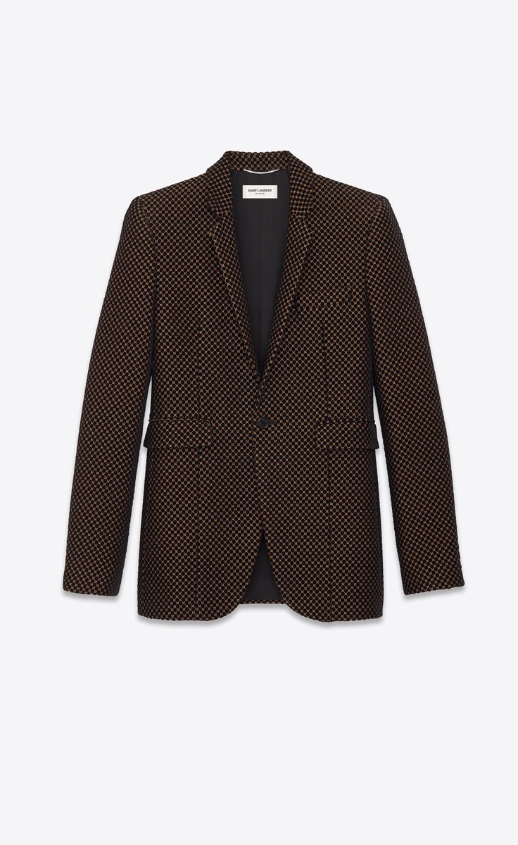 #옹성우 #OngSeongWu #邕聖祐 #องซองอู #オンソンウ

190228 #지큐 #GQKOREA 인스타 옹성우 자켓

BRAND : SAINT LAURENT
ITEM : VELVET POLKA-DOT JACQUARD JACKET
(ysl.com/us/shop-produc…)