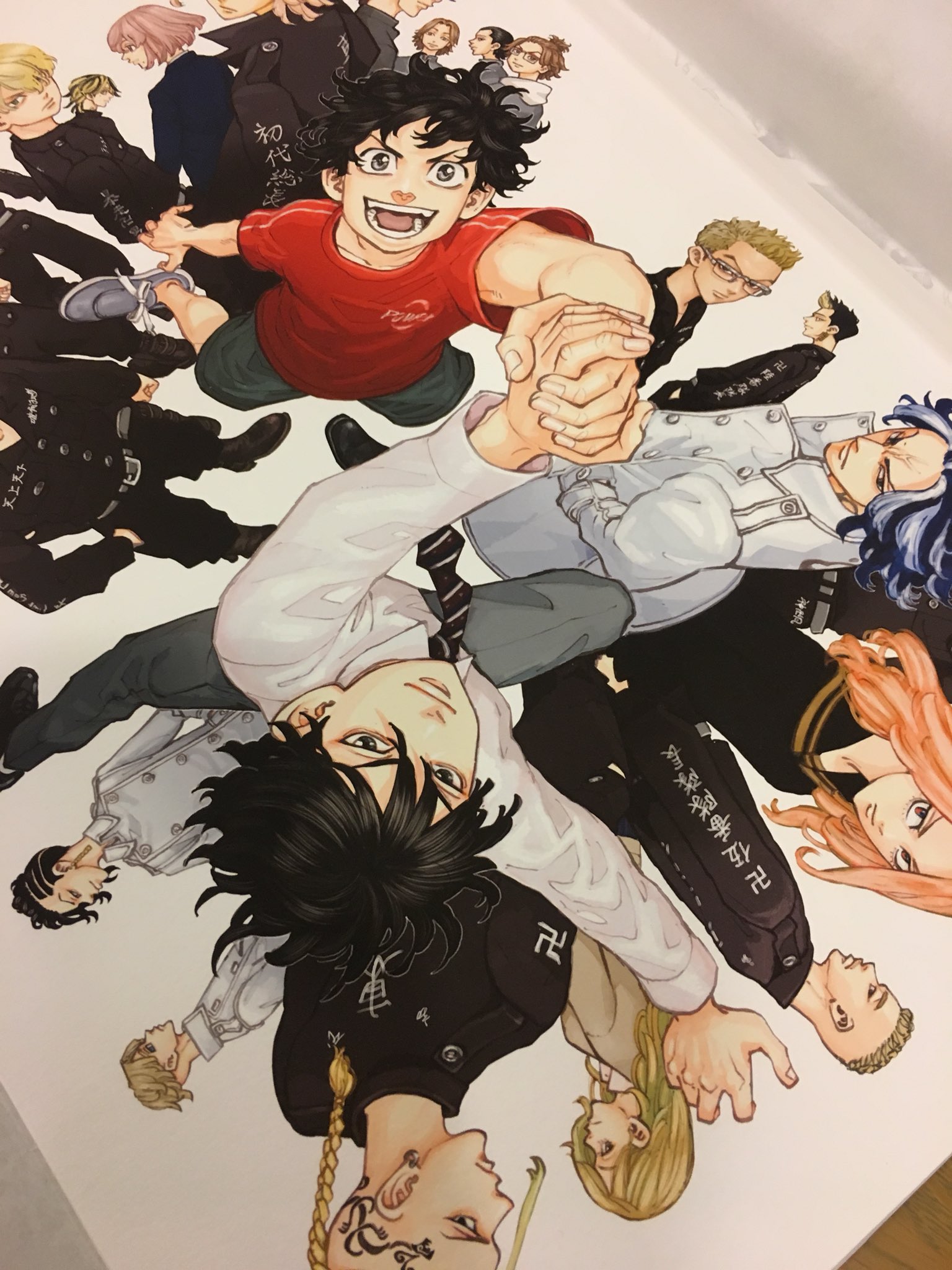 東京卍リベンジャーズ 公式 ただいま打ち合わせ中です 複製原画の色味を先生にご確認いただいています この複製原画を何に使うのかは お楽しみに T Co Gh5tcyierr Twitter