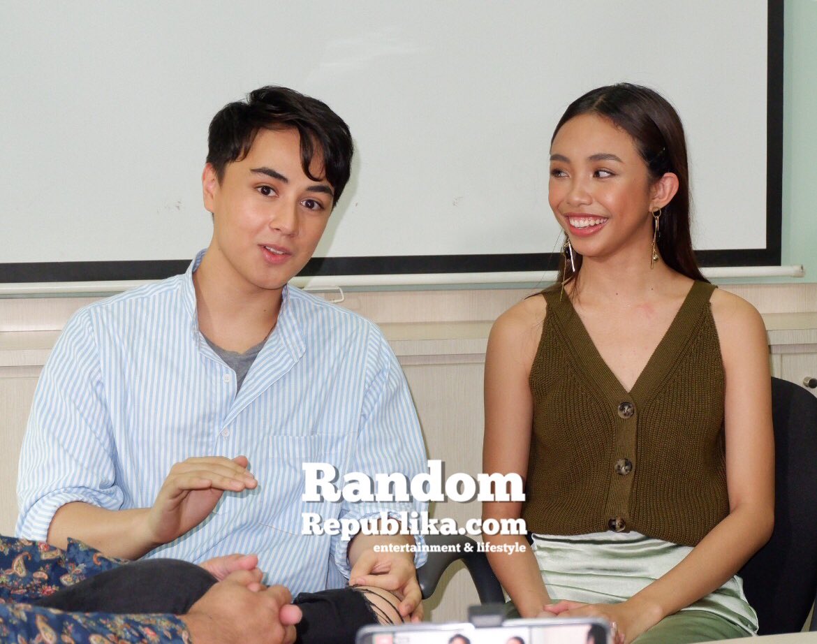 EntrataMarydale's tweet photo. Random kilig snaps of #MayWard here at the #MayWardSinglesBlogCon | #MaymayKakayaninKaya #EdwardNoOneElse #MaymayEntrata #EdwardBarber https://t.co/bHHb3FIqK2