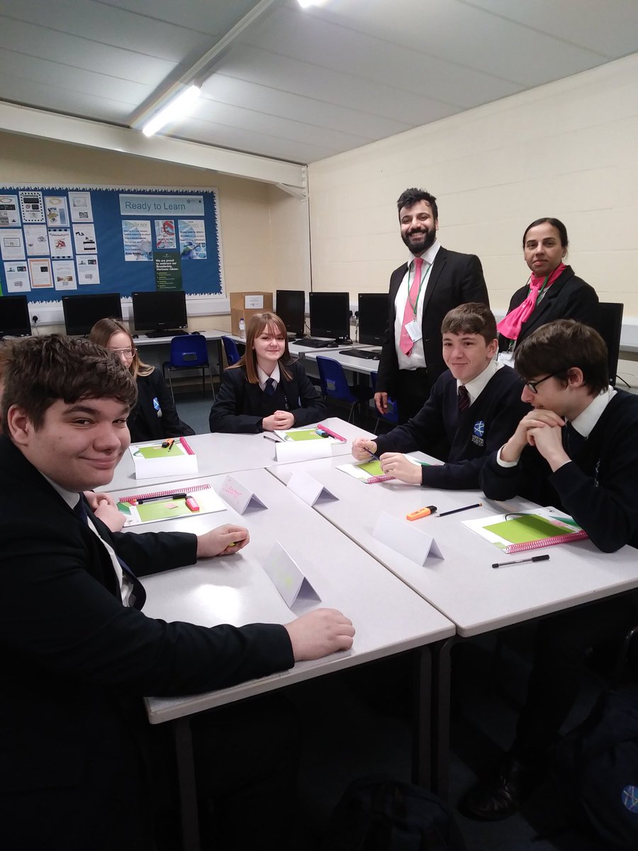 lodgeparkacad's tweet photo. PET-Xi maths session underway what a fantastic opportunity for oue year 11 students. @DRETnews @NTelegraph https://t.co/ogZ8uhJJf8