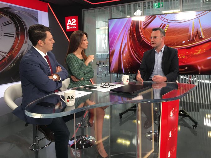 View image on Twitter