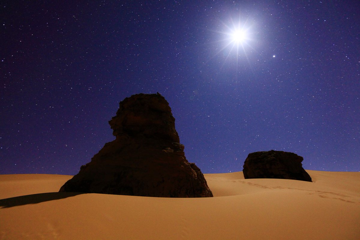 Brindille_'s tweet photo. 📷Kazuyoshi Nomachi
Akakus, Lybia / Hoggar, Algeria / Idhan Murzuq, Lybia / Kerzaz, Algeria https://t.co/KHhKcRcPId