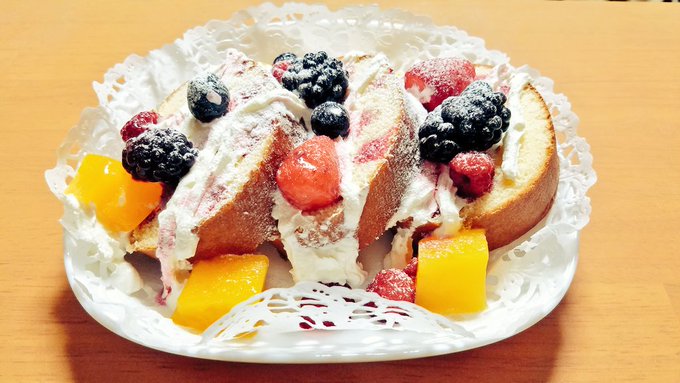 ヤマザキスイスロールにひと手間加えてみた 