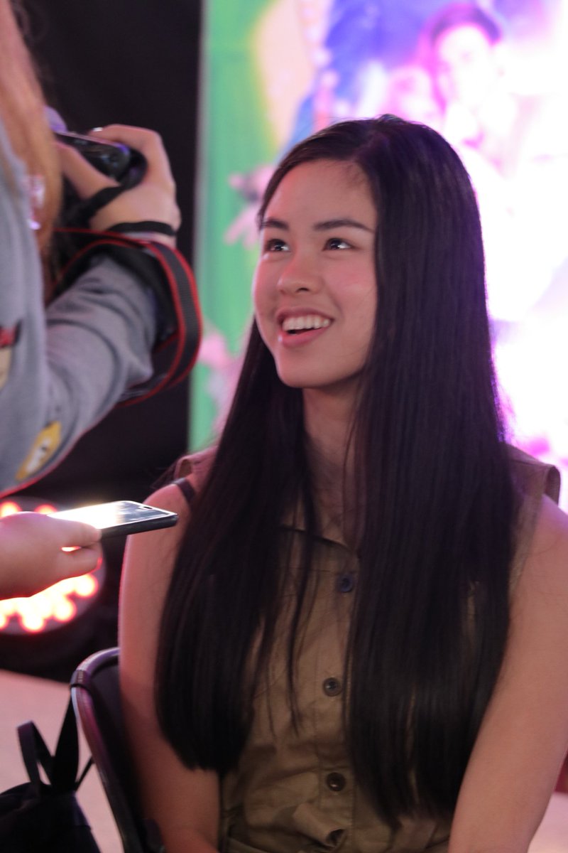 StarValuePH's tweet image. why? Why Not? ☺️uncommissioned concept/idea #StarValueAnalysis ©

Challenge : What&apos;s OK to Next for #NewYoungStar #KissesDelavin 

Answer5 : be part (integral role) in a &quot;Dramedy&quot; 😂😂😂 lead by #TopTVStar Ms #JodiStaMaria 

no other tweet explanation 😎

starvalue@yahoo.com.au