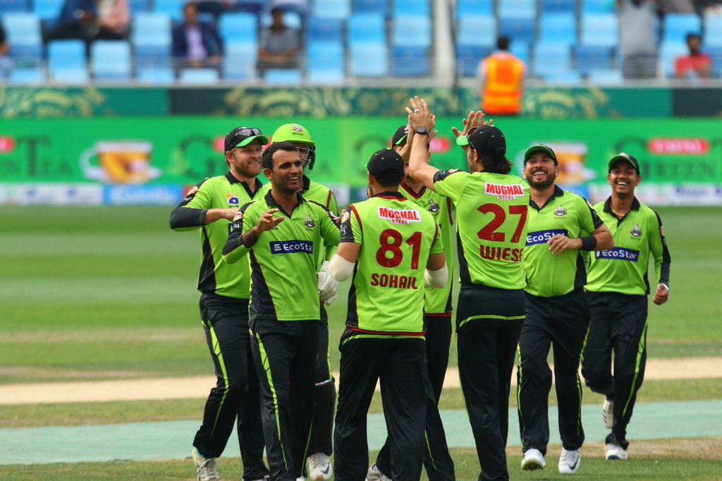 Few shots 📸 from #Qalandars vs #Gladiators 😍🥁⁣⁣
⁣⁣
#DamaDamMast #MainHoonQalandar #HBLPSL #LQvQG