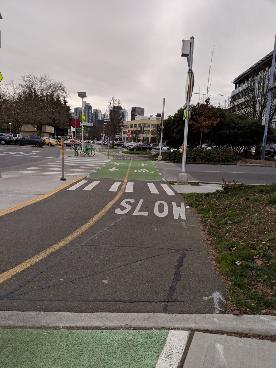 dongho_chang's tweet image. Raised crosswalk and crossbike with warning  flashers triggered by embedded loops on Westlake