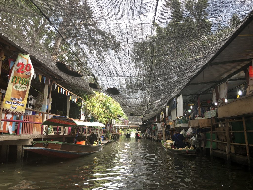 swmusic's tweet photo. Canals &amp; Rivers: How I Fell in Love with Bangkok, The City of Angels https://t.co/gRVDjPA5zt https://t.co/FOUsJE5ZBt