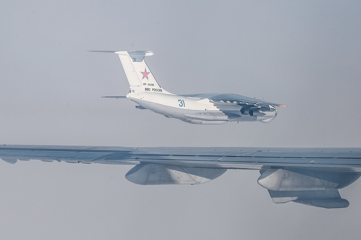 Ил-76мд-90а. Ил-76 ввс россии. Ил-76 военно-транспортный самолёт. Ил строй. Ил 78 рязань.