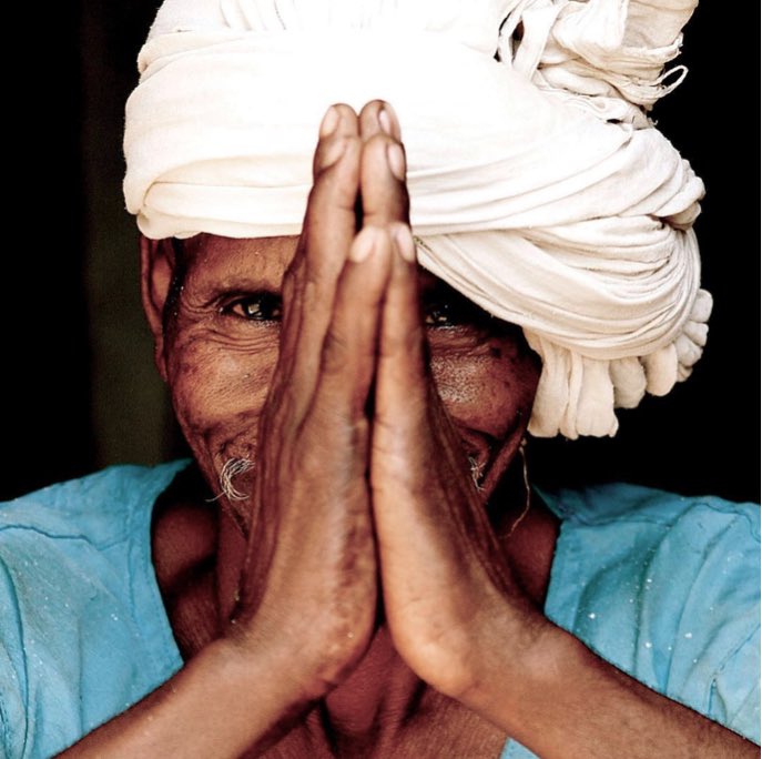 Conscious People. <a href="/DTE_collective/">Down To Earth Collective</a> stimuleert duurzaam leiderschap. Zo maakten ze onder meer een fotoboek en een prachtige docu met lessen van wijze mensen uit de hele wereld, zogenaamde 'earthkeepers'. Lees het interview: purposelabamsterdam.com/nieuws/downtoe…