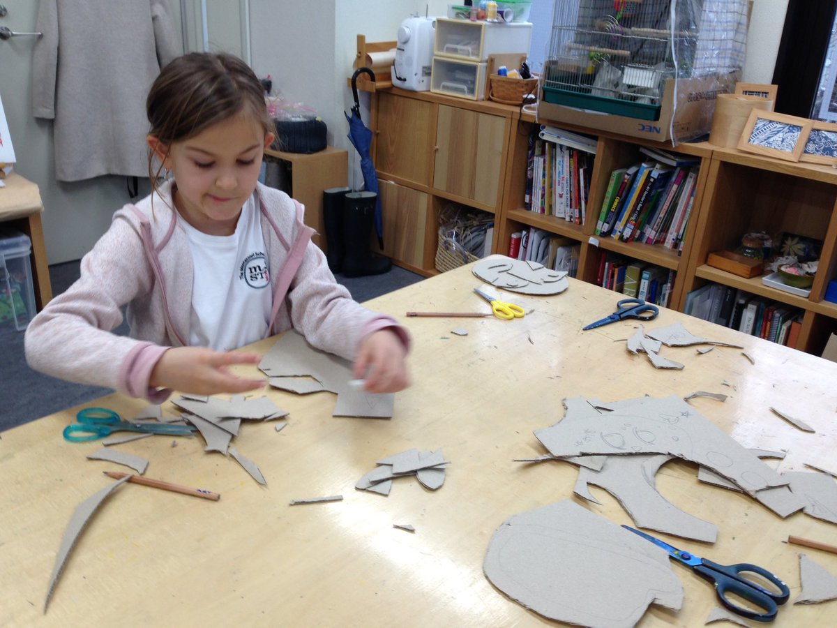 MSTokyoArt's tweet photo. Today we learned about Pablo Picasso. Can't wait to see how his work will inspire our students next project! #MSTart #MSTimagination https://t.co/NIwZqzkdew
