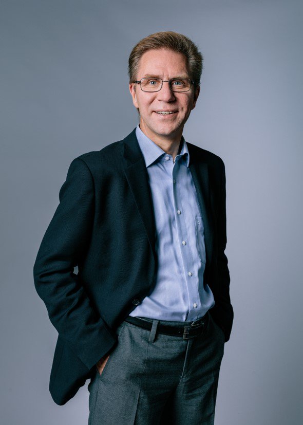 embedded_world's tweet image. #ew19 - 3rd day! Good morning to all exhibitors and visitors! Today we will welcome over 1.000 students to the embedded world Student Day at @NuernbergMesse ! @Ralf_Herrtwich gives a lecture about “Maps as Collective Brains for Vehicle Automation” #ew19 #IoT #thefuturestartshere