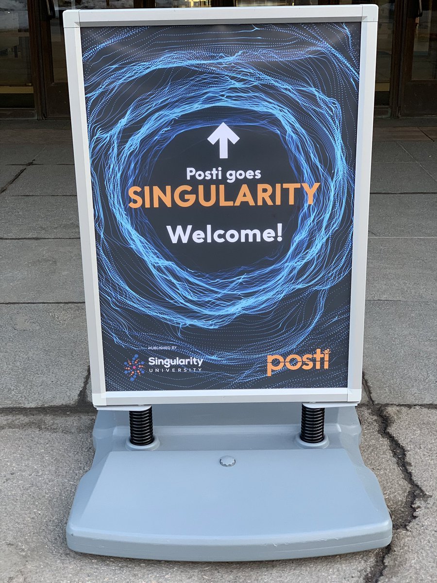 pielanna's tweet photo. It’s time do some #exponentialthinking! #postigoessingularity #postinext https://t.co/aqlfwF1c7P