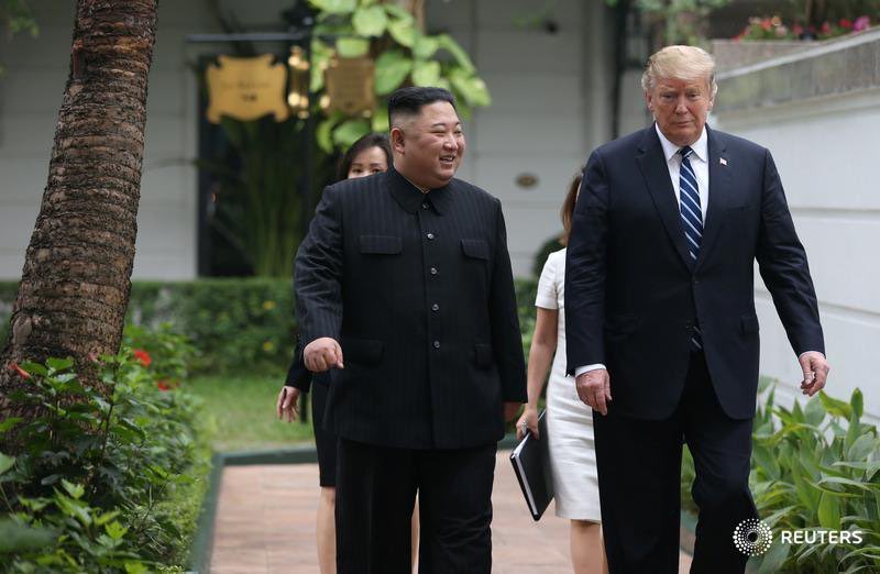 LAducklove's tweet photo. Must be serious for these 2 to cancel lunch ๐ค #NKSummit https://t.co/rXPXES51iT