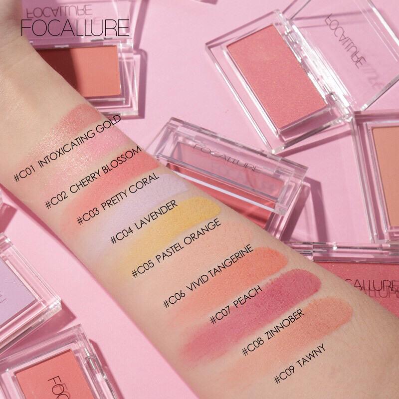 Career_Aid24's tweet photo. Yg ni latest from Focallure, I pun tak tau mcm mana makeup murah boleh keluarkan makeup yg kualiti mmg tip top. dia punya packaging pun nmpk eksklusif sangat. Love sangat tau, RM 15 je. #blusher #makeupmurah #blushermurah #makuepmurahberbaloi #focallure #makeuporiginal #mua https://t.co/QuuEOtso3h