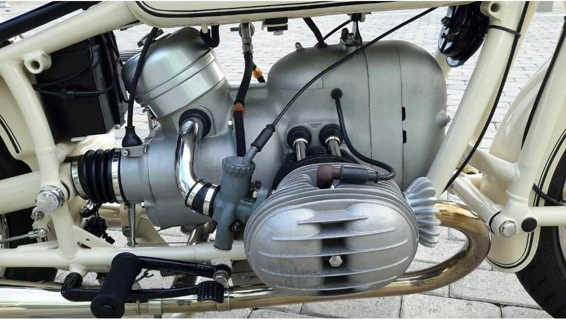 MotorbikeFactor's tweet image. It’s on its way  has to be one of the coolest BMW you will see. call For details #bmw 01943 607111 #Motorbikefactory