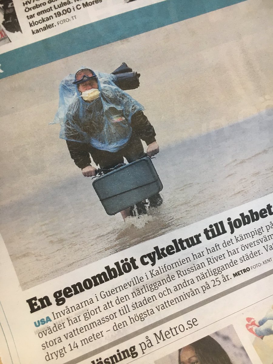zrhamidi's tweet photo. That's the Spirit! #cycling for “Everyday” transport. https://t.co/fMrpcxTkKb