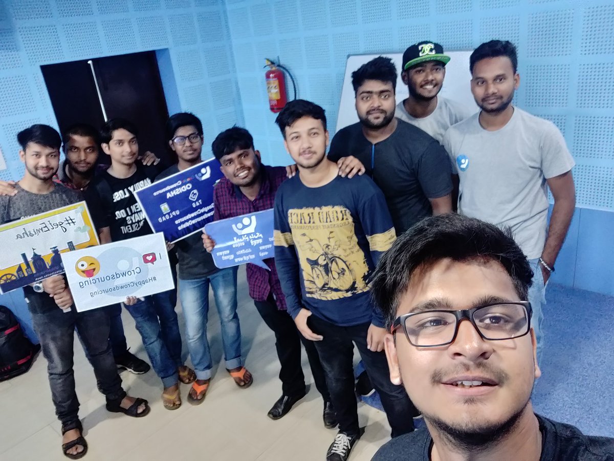 aziz_parvez7's tweet photo. Successfully conducted the 2nd Pre-event of #UtkalHacks on AR - VISION, at GITA COLLEGE, BHUBANESWAR.
Thanks to @barik_surya for a great session on AR.
#getemisha
#googlecrowdsource
#GyaanOutOfSyllabus https://t.co/stFjmZ4p4G