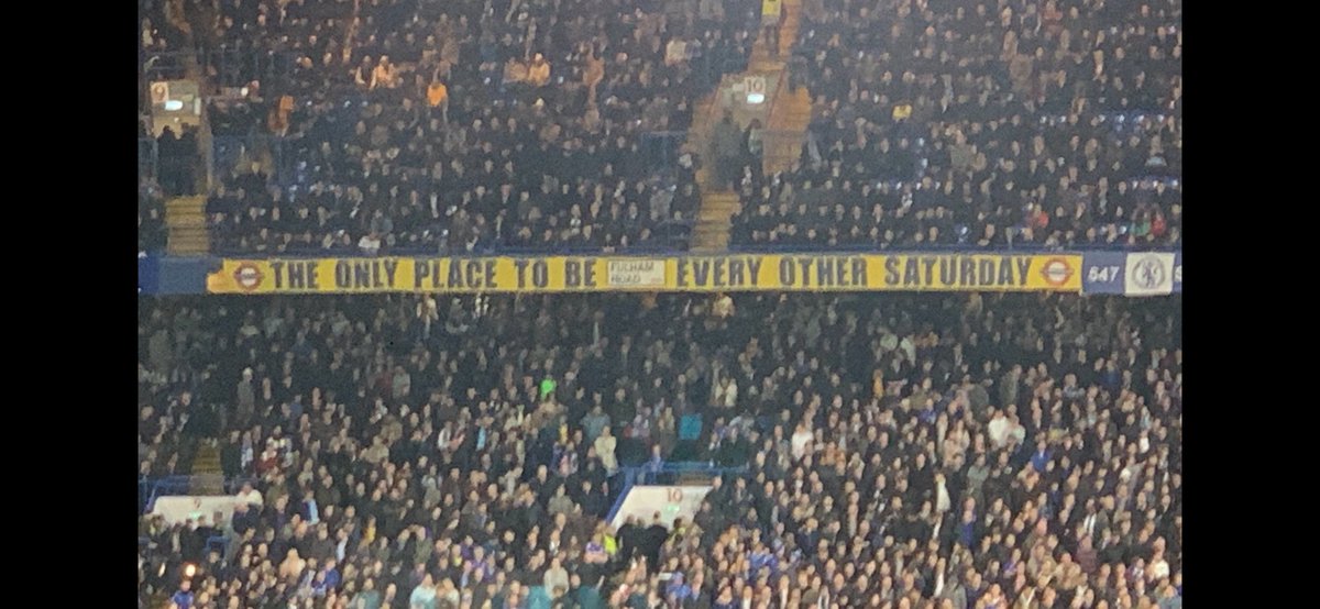 mandersson9's tweet photo. Den här banderollen har fått på tok för lite uppmärksamhet från #chelseaude
Definitionen av plastlag? https://t.co/fy897BKi1a