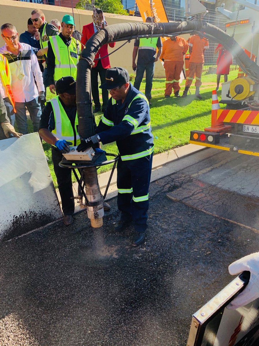 HermanMashaba's tweet photo. The Jetpatcher road rehabilitation solution technology I'm using here helps repair many types of asphalt road defects, including edge breaks, wheel path routting, and road depressions.

I'm told filling a 1m x 1m x 50mm pothole is no more than 10 minutes! 0p https://t.co/3XxQMWBM0h