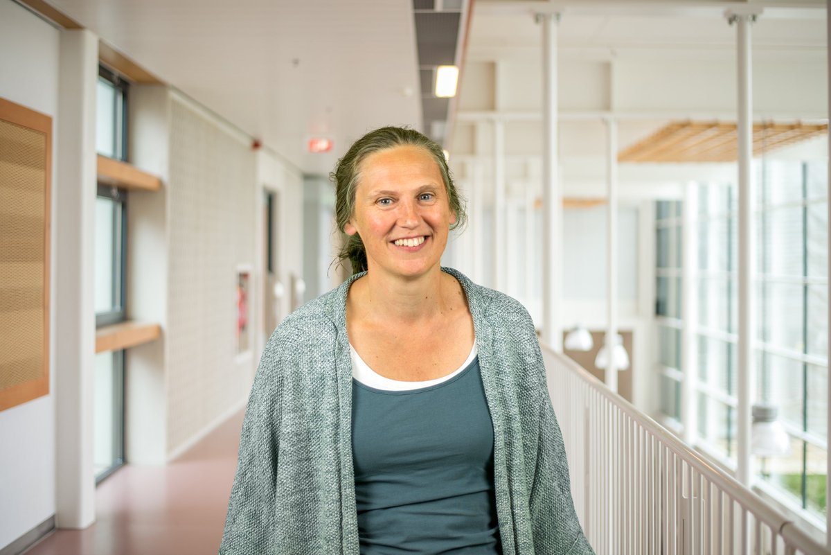 Waarom doet genetica ertoe bij kanker en de behandelingen? Wat weten we al wel en wat weten we nog niet? Prof dr Marjolijn Ligtenberg praat ons tijdens SPACE 4 AYA 2019 bij over genetica in relatie tot dikkedarmkanker bij AYA's. 
Voor meer info kijk je op space4aya.nl