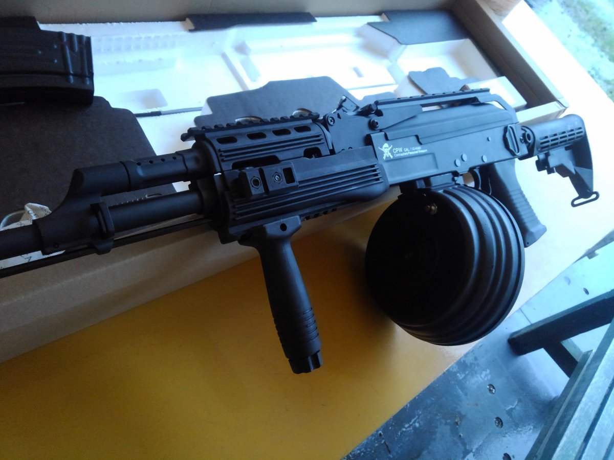 XM110's tweet image. 本日は雨の中CPWを購入しに遠くから入らしてくれました！

ありがとうございます！

#cpw #echo1  #caw #risesecretcamp