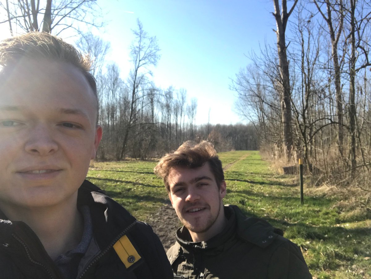 AvdSAlmere's tweet photo. Een bijzondere opdracht van de gemeente @almere voor studenten Mobiliteit van @WindesheimFlevo. Opdrachtgever @KlaasStrampel wil weten hoe ruiterpaden kruisen met de openbare ruimte en overige weggebruikers. Gisteren gingen de studenten op (ruiter)pad om zelf een kijkje te nemen! https://t.co/JiWx2vtDHa