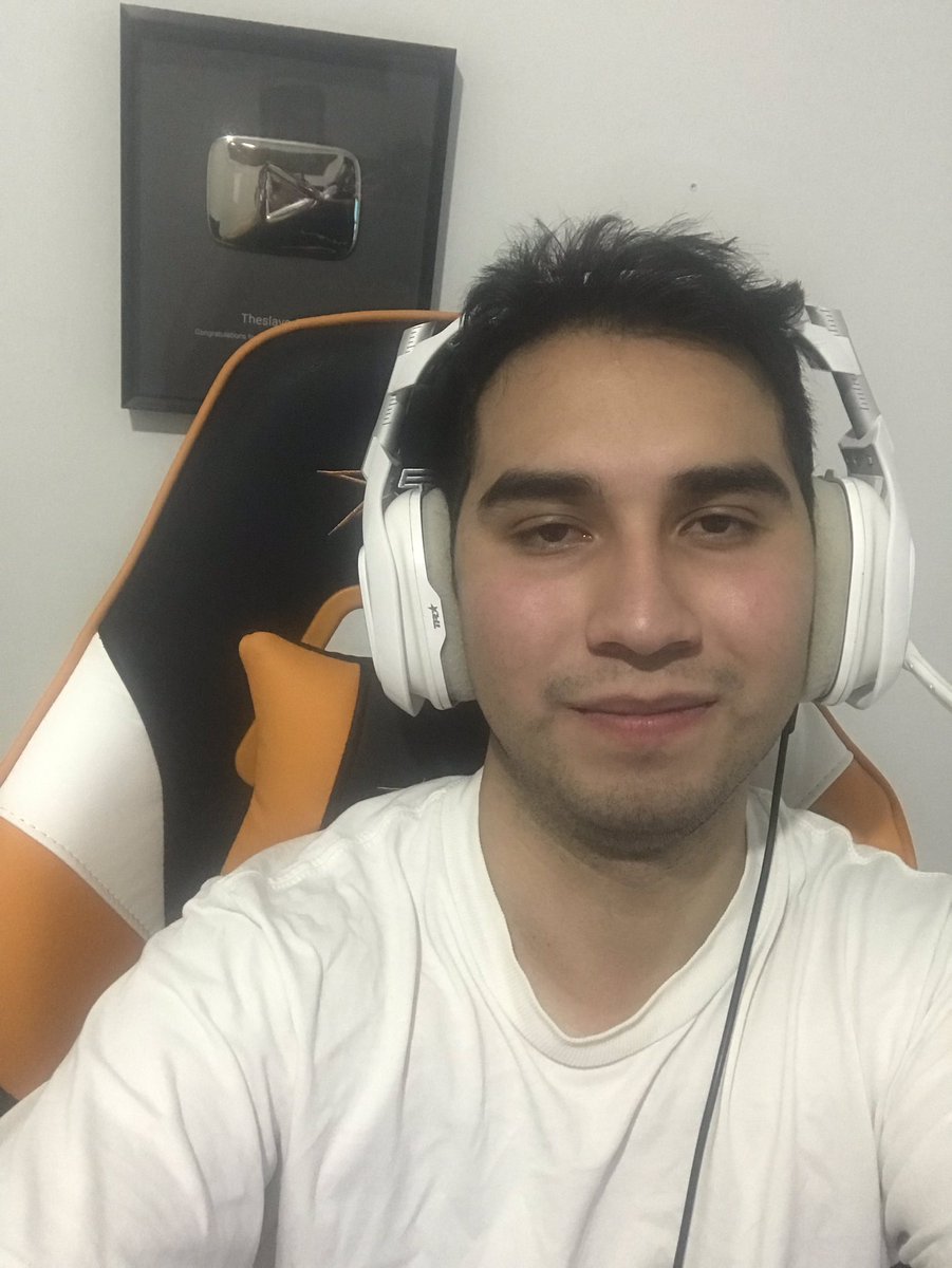 Theslayer360's tweet image. Fortnite me ha dejado morido 💀